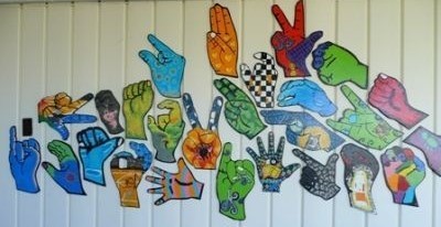 Multicolor Handshapes on a Wall